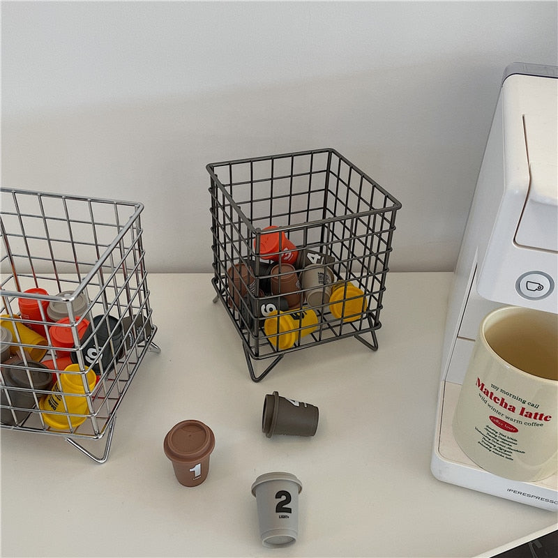 SkandiShop Metal Square Desktop Basket