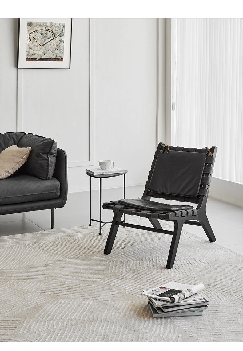 SkandiShop Retro -kokonaiskupuinen nahkasatulatuoli