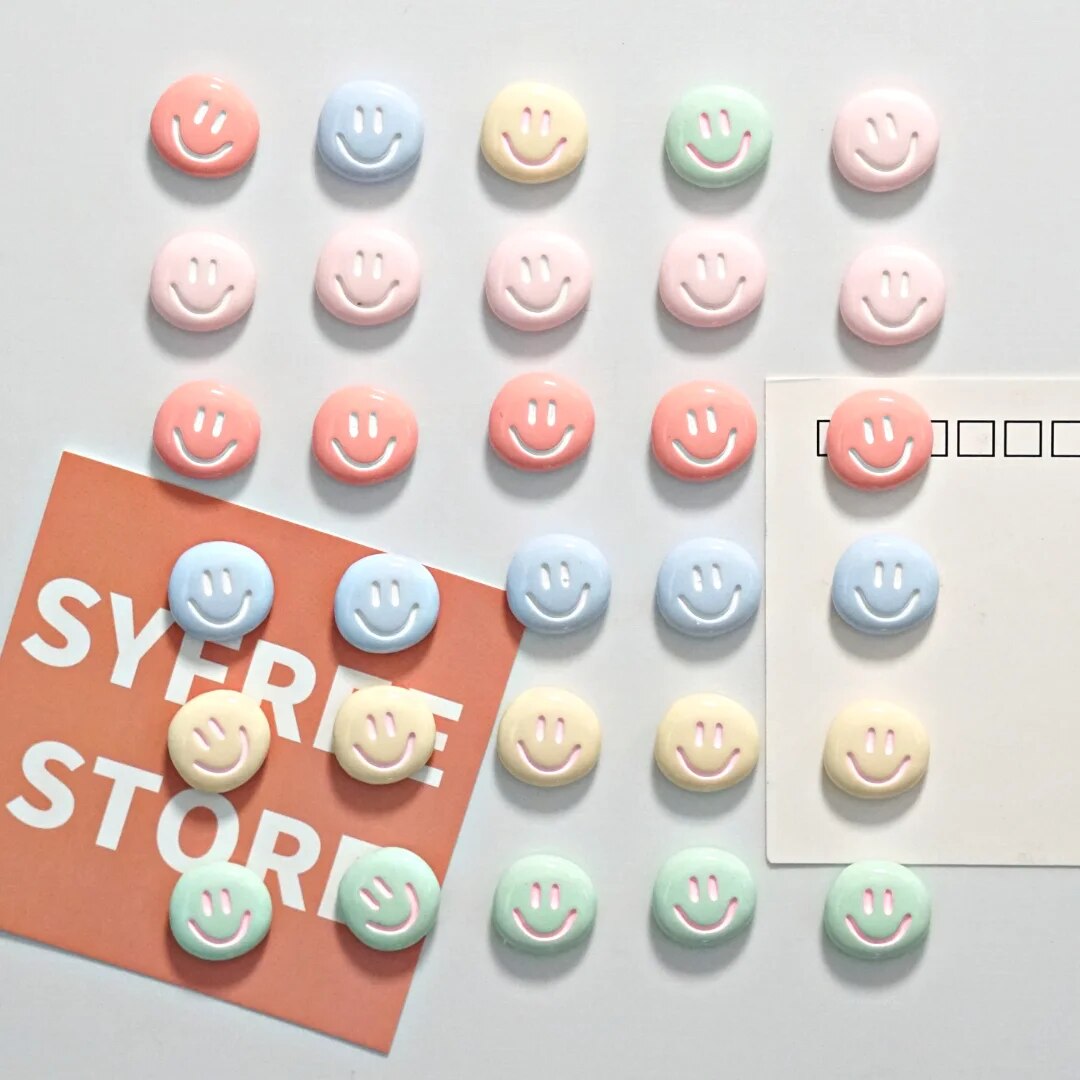 SkandiShop Smiley Refrigerator Magnets