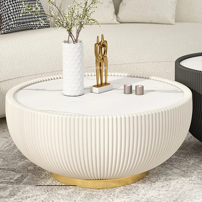 De Sola -olohuoneen pöytä