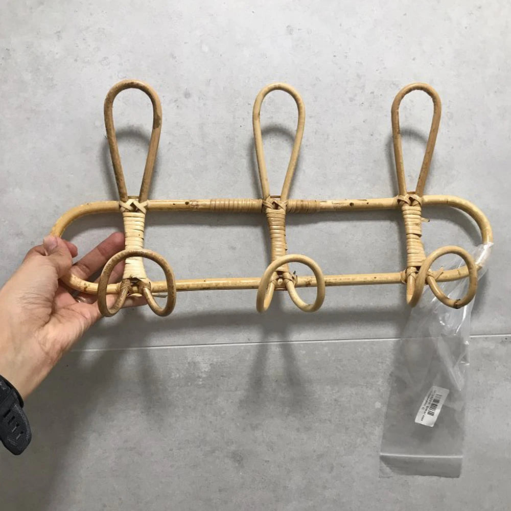 Vaatekoukku rottinki