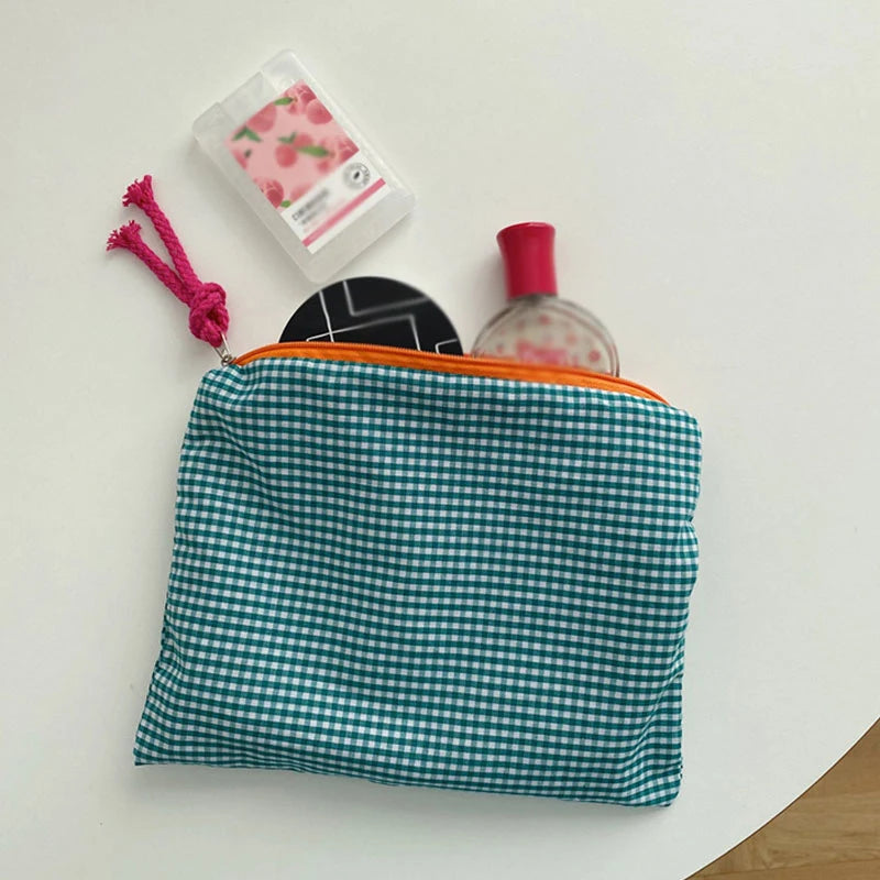 Chic Plaid Cotton-Linen Makeup Bag