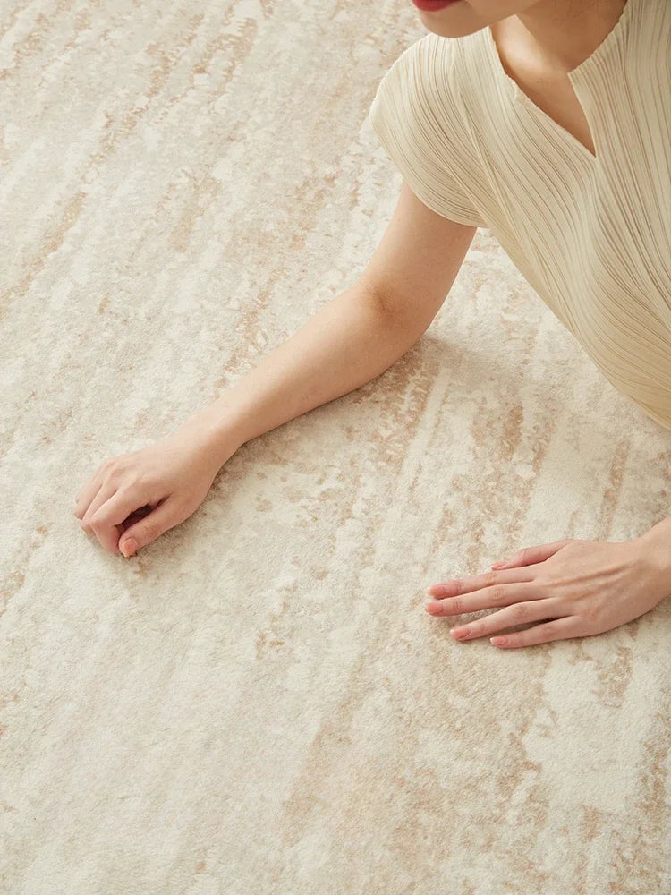 GoldenAura abstrakti raidallinen matto